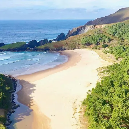 The Cliffs - Morandaina O Vicedo